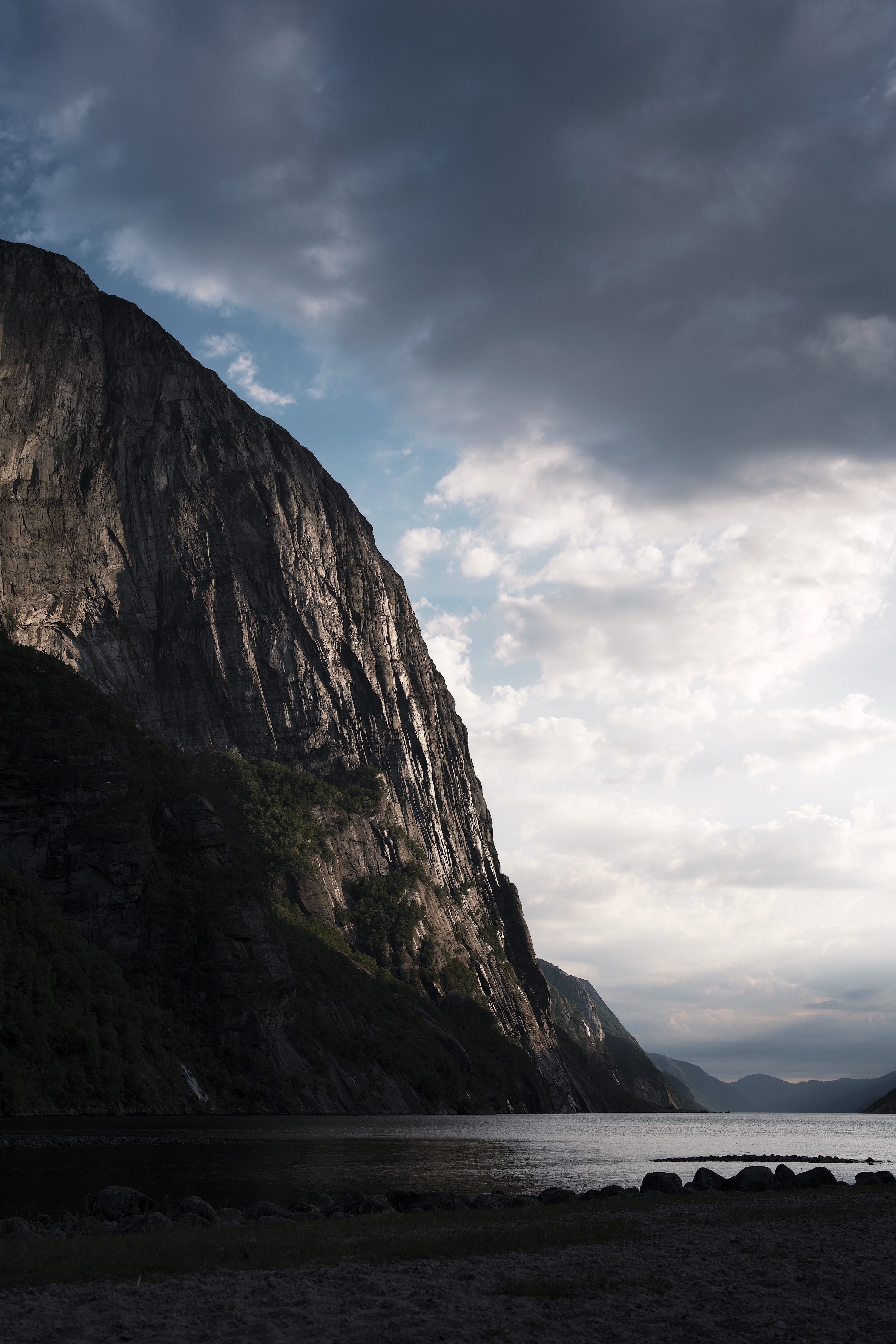 ILCE-7M3 - June 2023