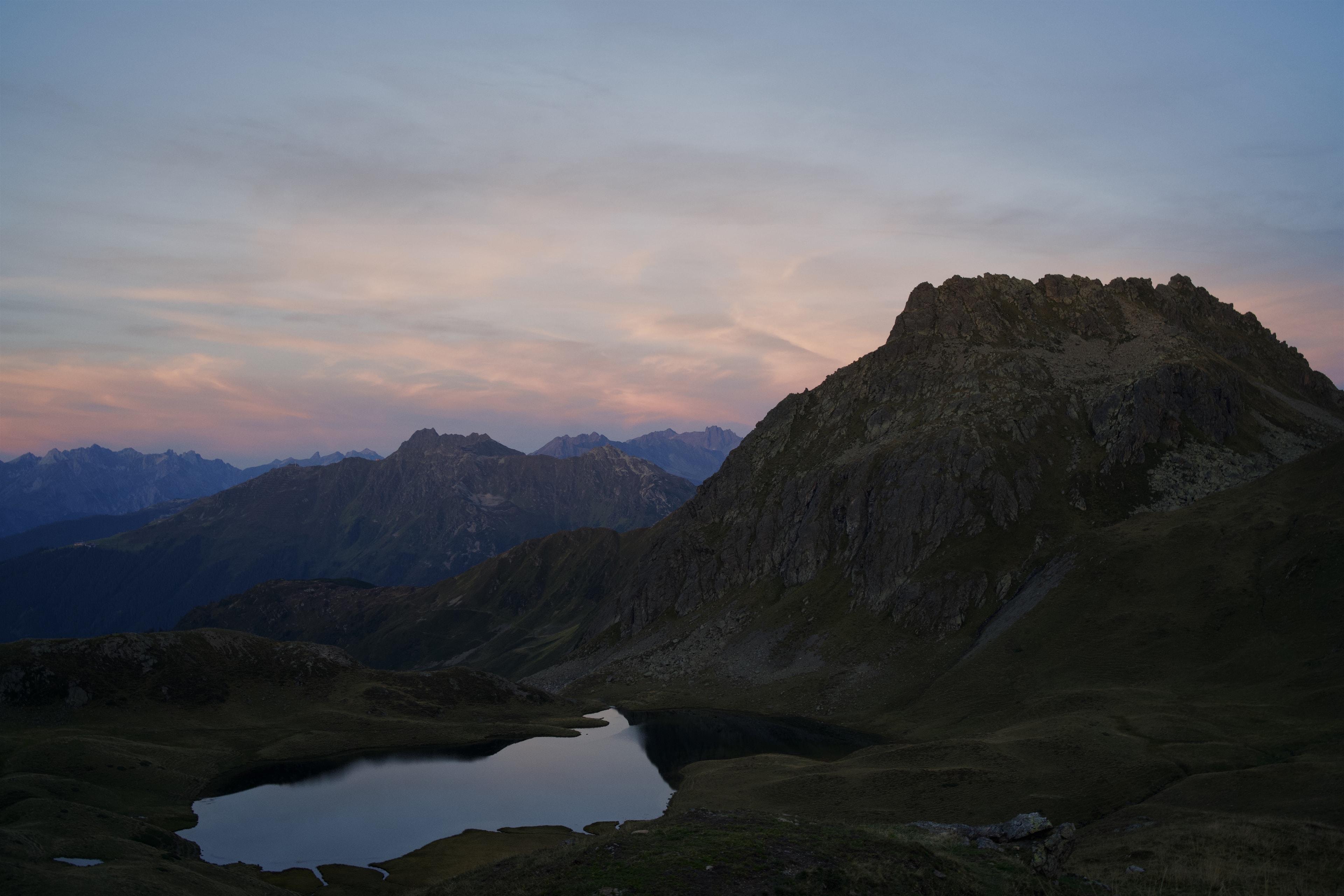 ILCE-7RM4 - September 2025