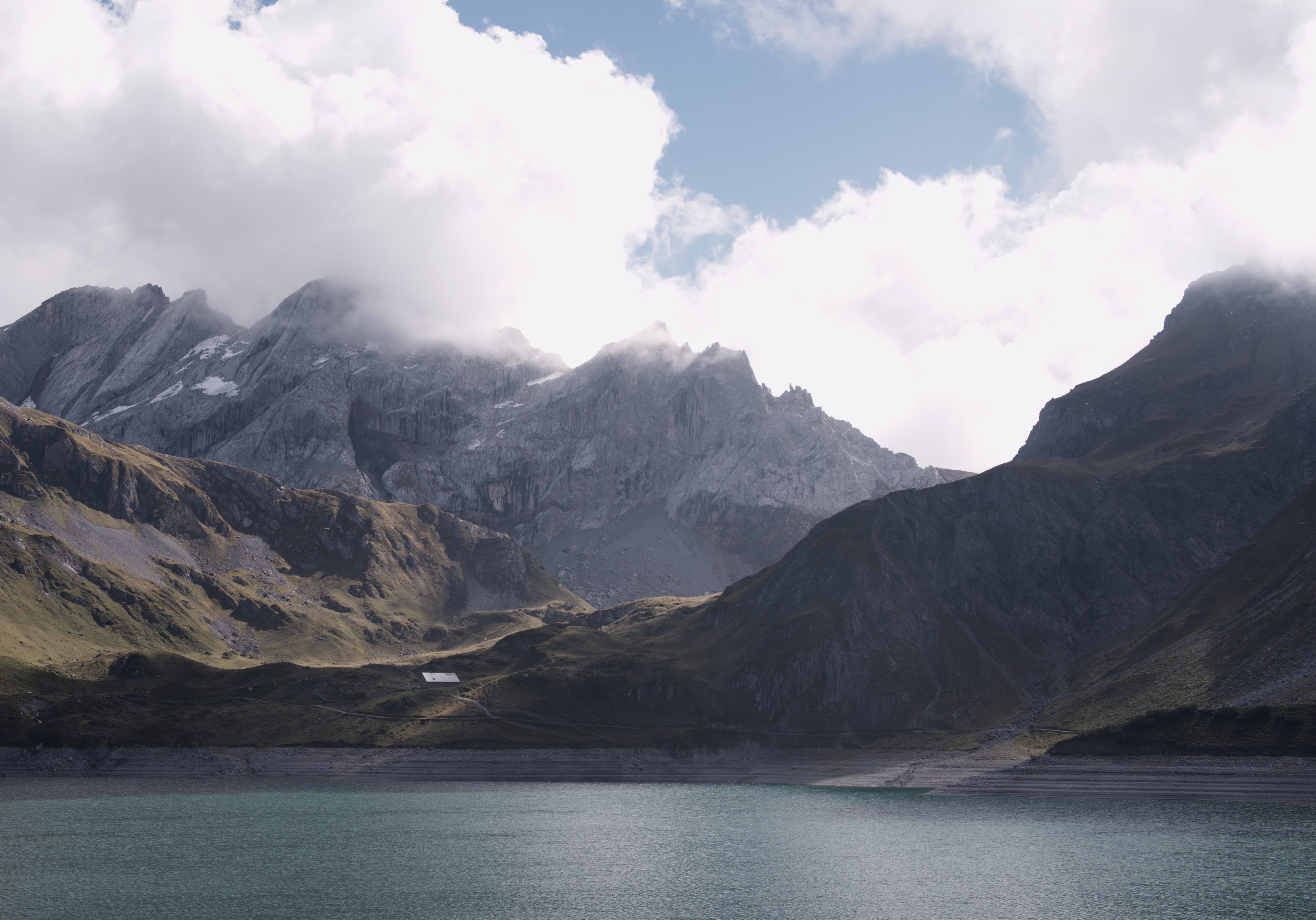 ILCE-7RM4 - September 2025